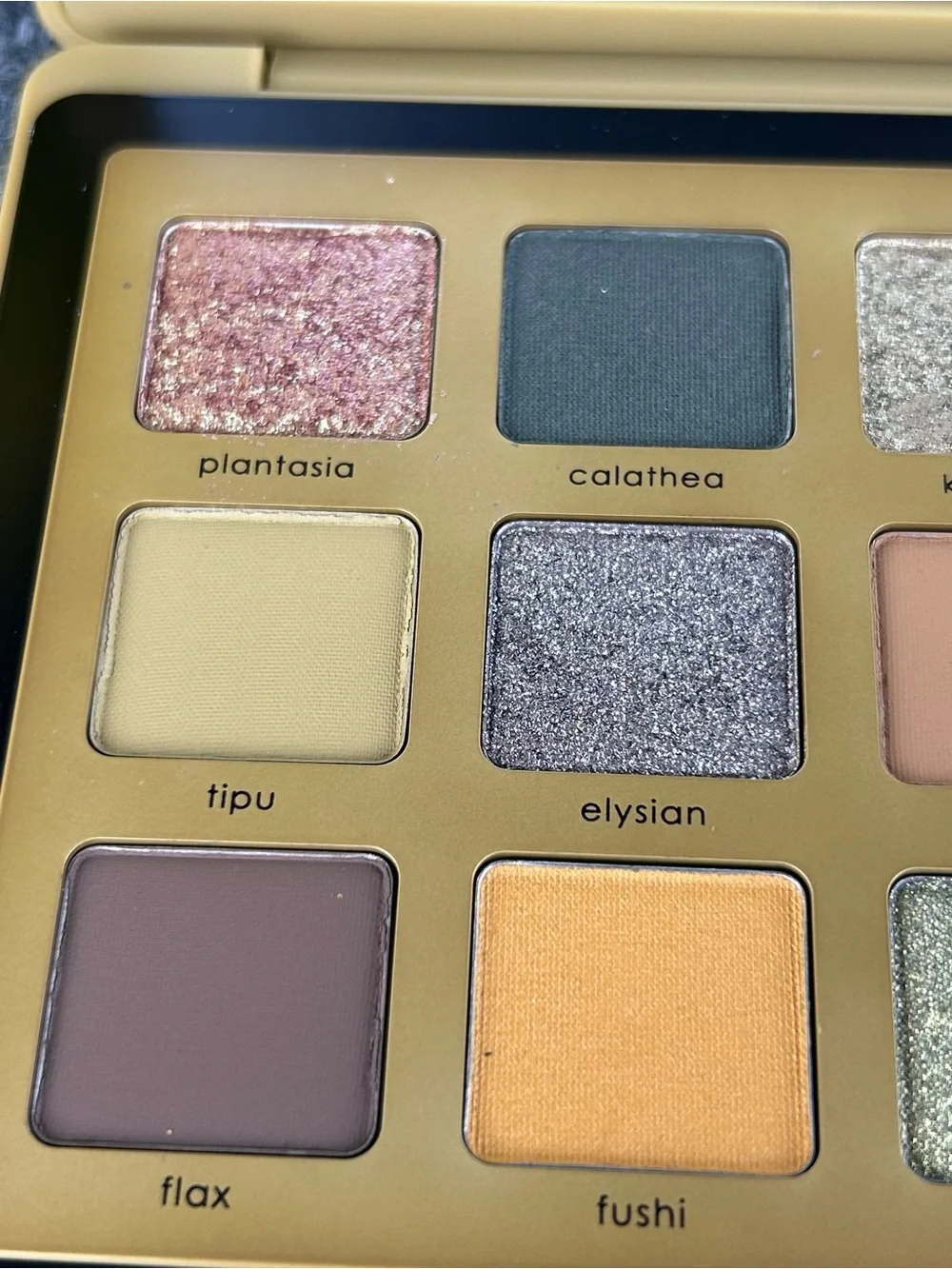 BNIB NATASHA DENONA YUCCA Eyeshadow PALETTE FULL SIZE 15 matte shimmer SHADES